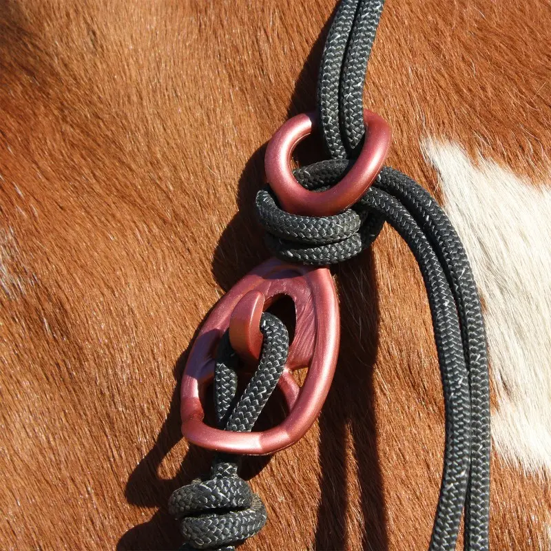 Hooki-rose-gold-CloseOnHalter